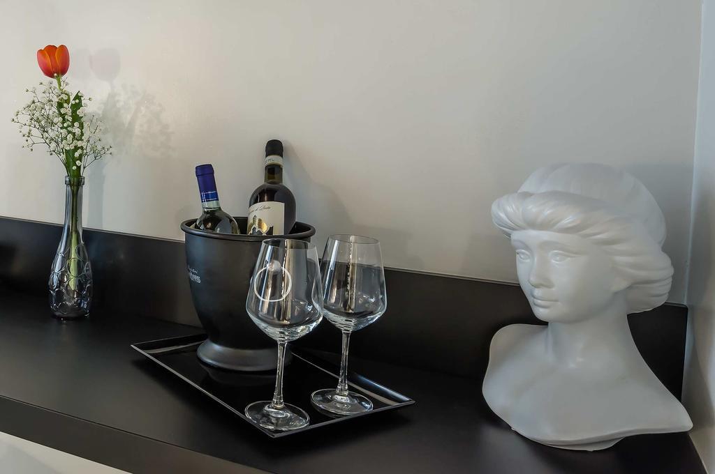 Spagna Luxury'N Trevi Рим Экстерьер фото